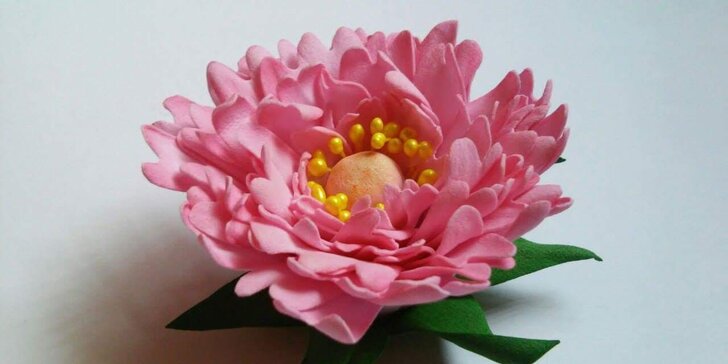Květy jako živé: 2 hodiny vyrábění krásných doplňků a dekorací