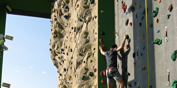 Protáhněte svaly na stěně: Hodina lezení s instruktorem až pro dvě osoby