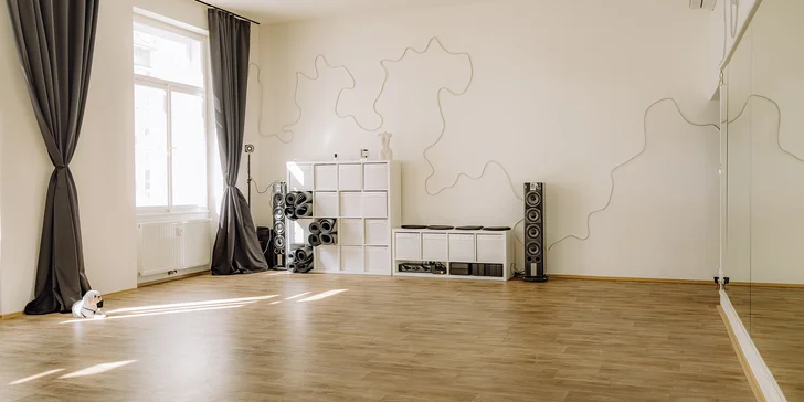 Taneční lekce na podpatcích: 60 min. zábavy a pohybu pro 1 i 2 osoby