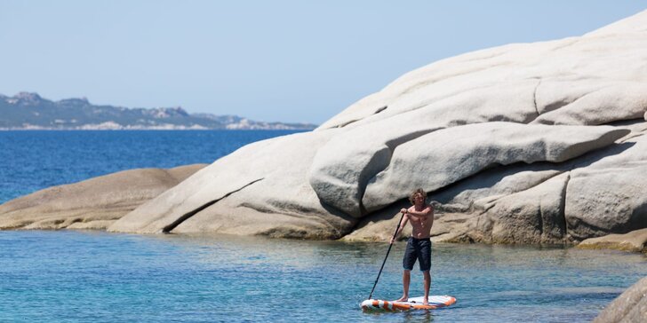 Vyjeďte na vodu jinak: půjčení rodinného paddleboardu