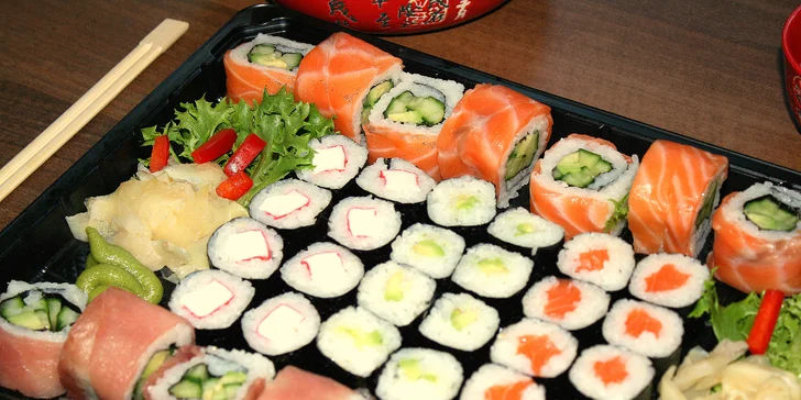 Asie do vašeho obýváku nebo kanceláře: rozvoz sushi setů s 18 nebo 40 kusy