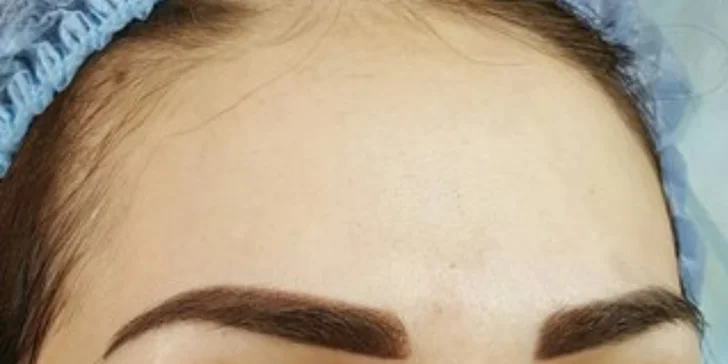 Permanentní make-up obočí pomocí mikropigmentace