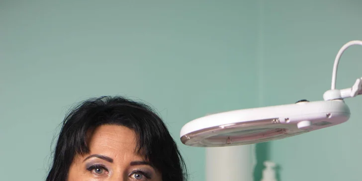 Permanentní make-up obočí pomocí mikropigmentace