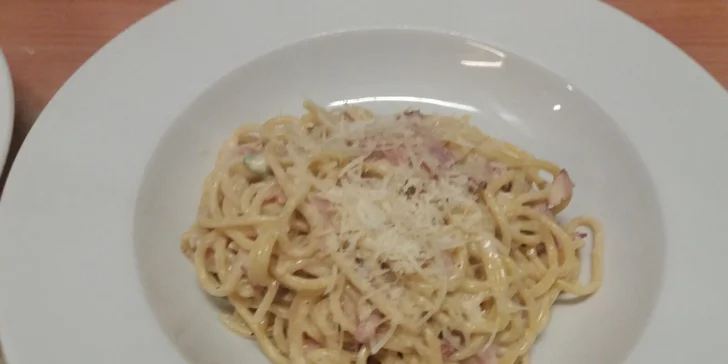 Vůně Itálie na Budějovické: Pizza, pasta nebo risotto a domácí limonáda