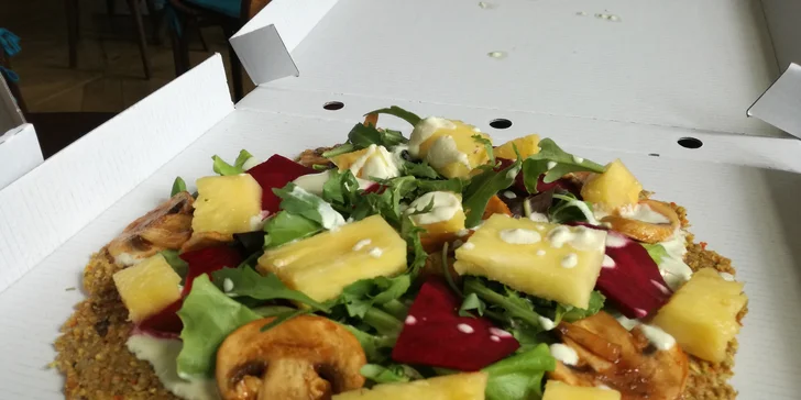 Jedna nebo dvě pizzy, jak je neznáte – jsou zdravé, raw a bez lepku