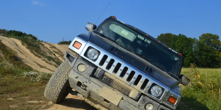 Adrenalin v terénu: 10 min. spolujízdy nebo 20 min. řízení v Hummeru H2 nebo H1