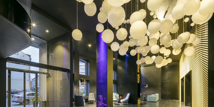 Noc v designovém pokoji 4* Grand Hotelu Imperial a večeře s degustací vín