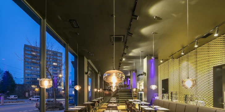 Noc v designovém pokoji 4* Grand Hotelu Imperial a večeře s degustací vín