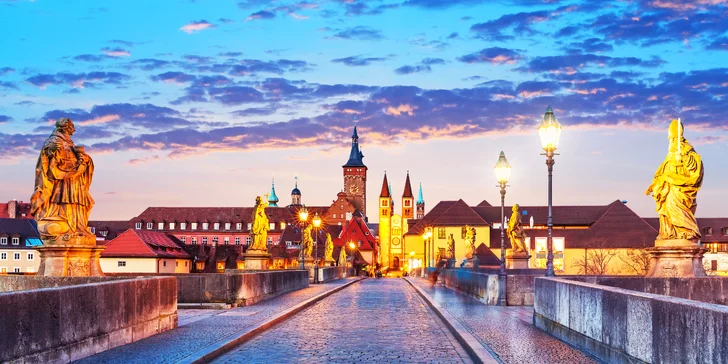 Poznejte kouzlo adventu v bavorských městech Vánoc: Rothenburg a Würzburg