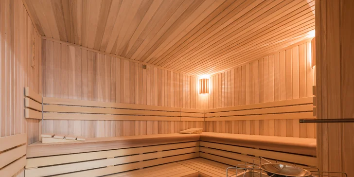 Vo wellness je fínska sauna a parná aróma kabína.