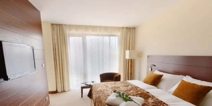 4799 Kč za třídenní wellness pobyt pro DVA v Hotelu Zochova chata**** na Slovensku. Sauna, bazén, vířivka neomezeně. Zažijte dotek luxusu v kraji vína a přírodě Malých Karpat. Sleva 54 %.