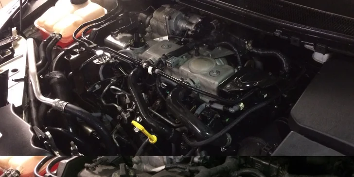 Pošlete auto do lázní: Parní čištění motorů a dekontaminace autolaku a rzi