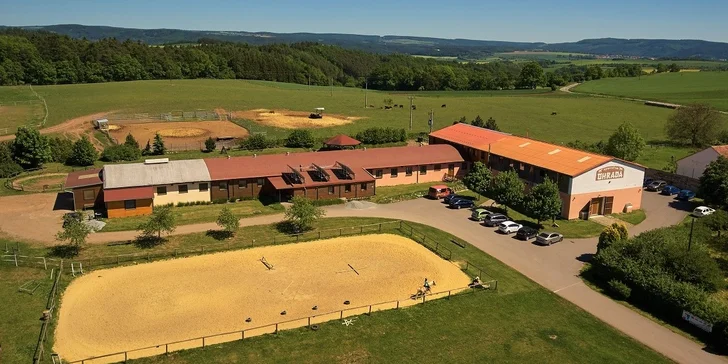 3denní relaxace s neomezeným vstupem do bazénu, vířivkou a polopenzí
