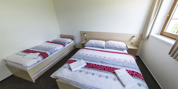 Podzimní relax v Jeseníkách: degustace vína, polopenze a bazén kdykoliv