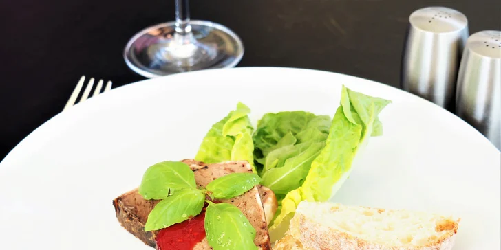 Degustace s výhledem na jezírko: 5chodové menu pro dva v Lakeview Café & Bistro