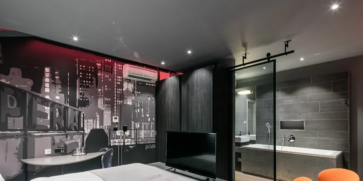 Noc v designovém pokoji 4* Grand Hotelu Imperial a večeře s degustací vín