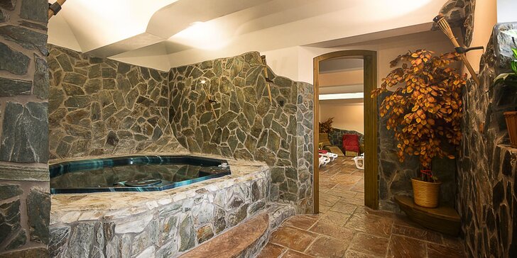 Relax: 2 hodiny soukromí v sauně a obří vířivce až pro 4 osoby