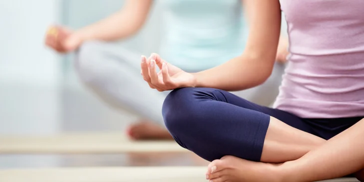 Nový rok s jógou: 1–5 lekcí jógy pro začátečníky i pokročilé v Eka Yoga Space