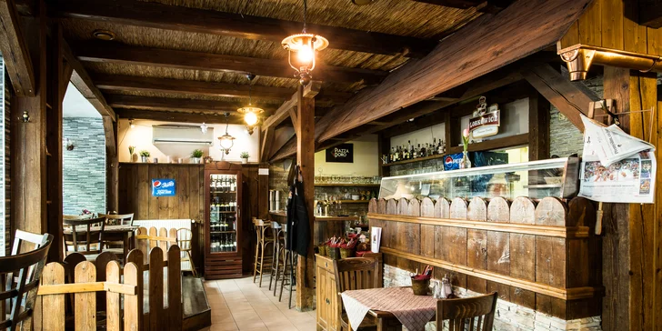 2 libovolné házené pizzy k vyzvednutí v restauraci nedaleko centra