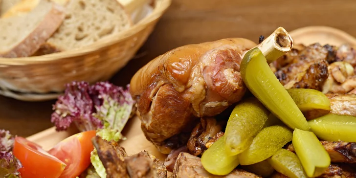 Masová hostina na Jižáku až pro 6 osob – na čepu piva z německého Oktoberfestu