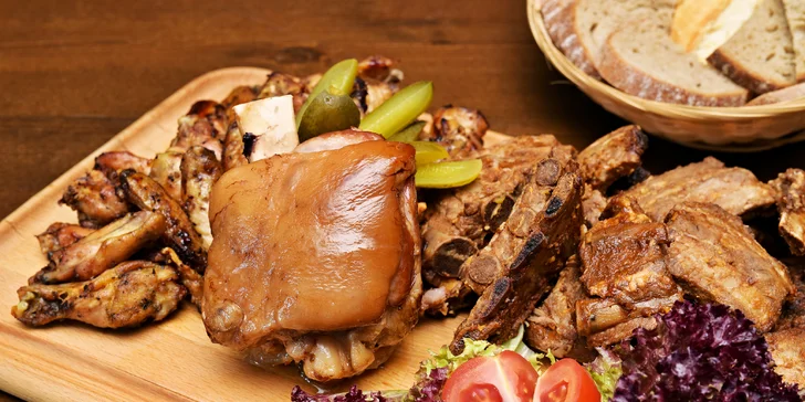 Masová hostina na Jižáku až pro 6 osob – na čepu piva z německého Oktoberfestu