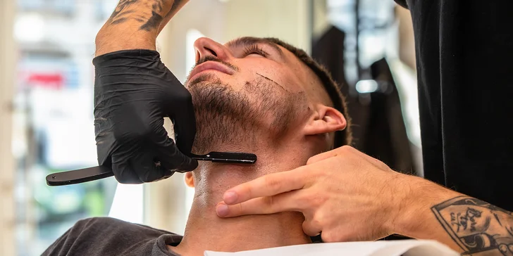 Štýlový pánsky strih a úprava brady v modernom barbershope