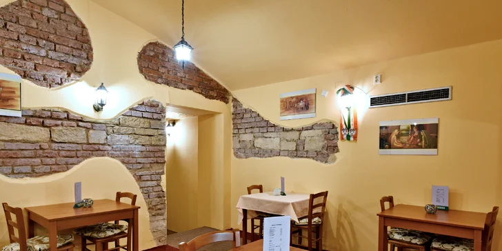 Indické menu pro dva kousek od I. P. Pavlova: vegetariánské, s masem i královské