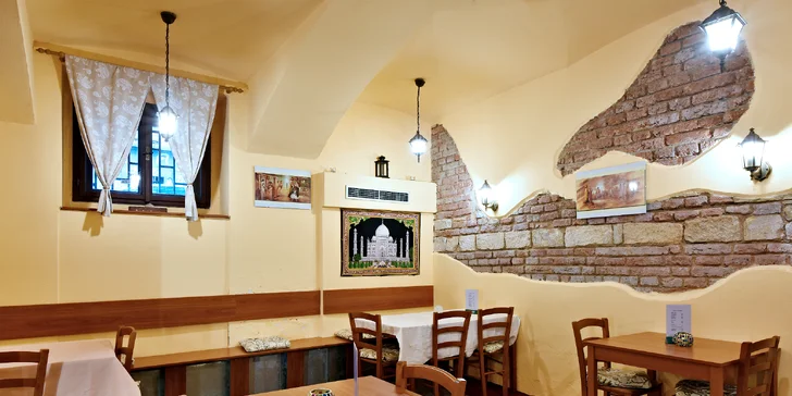 Indické menu pro dva kousek od I. P. Pavlova: vegetariánské, s masem i královské