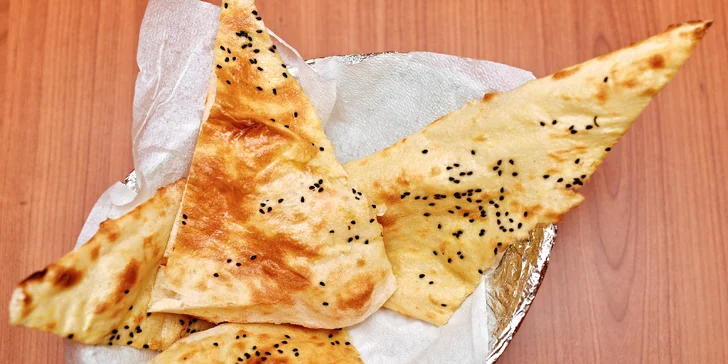 Indické menu pro dva kousek od I. P. Pavlova: vegetariánské, s masem i královské
