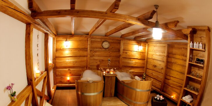 Romance pro dva: vinná koupel v dřevěných kádích a aromaterapie s hudbou