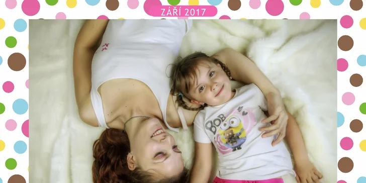 Fotografování v ateliéru či exteriéru až pro 4 osoby + nástěnné kalendáře