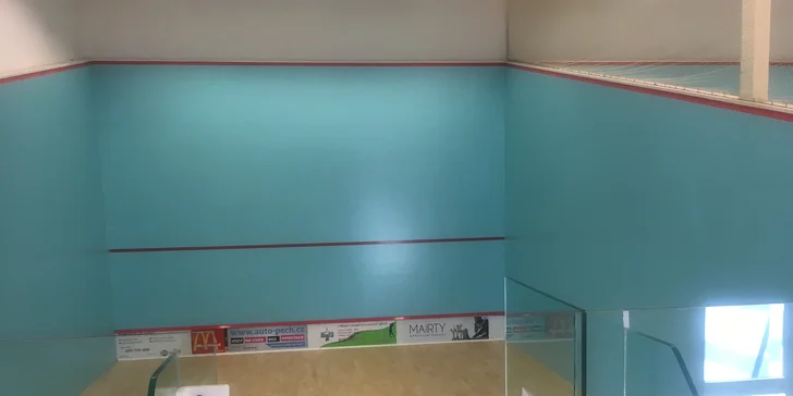 Rozcvička pro unavené či ztuhlé tělo: Pronájem kurtu na squash + espresso