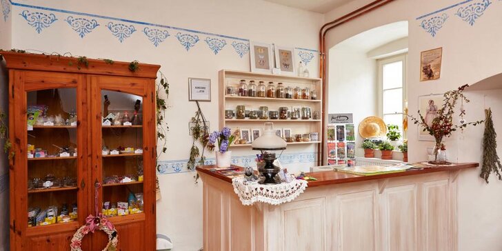 Silvestr v Kutné Hoře: bylinná koupel, raut a krásný apartmán v centru města
