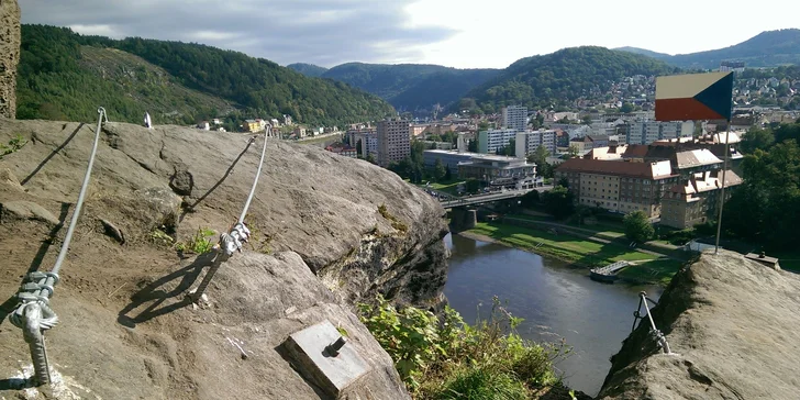 Jednodenní zážitek via ferrata lezení v Děčíně pro jednoho, pár nebo rodinu