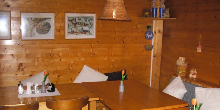 Zima v rakouských Alpách: penzion s českým personálem, polopenze i sauna