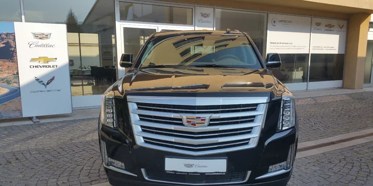 Rodinné auto budoucnosti: Záloha na Cadillac Escalade s nabušenou výbavou
