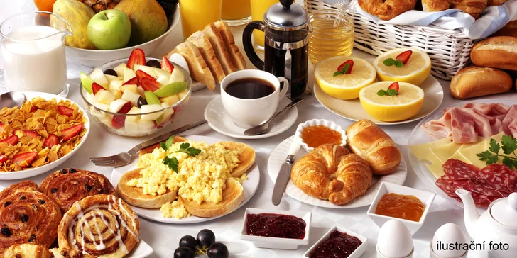 Je neděle? Tak nic nedělejte: Brunch uprostřed města pro 2 snídaňové krále