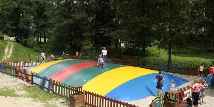 Ať vám to sviští: 10 sjezdů 1 km dlouhé bobové dráhy v Janově nad Nisou