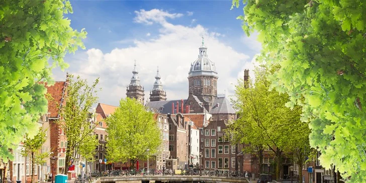 Amsterdam na 1 noc: prohlídka města, výlet za větrnými mlýny i návštěva delfinária