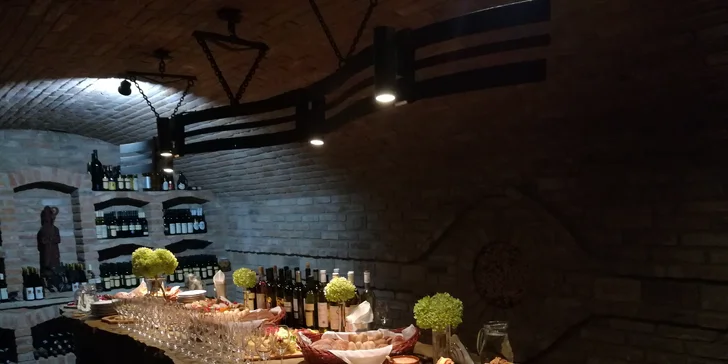 Zážitky ve Valticích: all inclusive zabijačka s ubytováním i snídaní