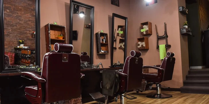 Darujte pánům péči i relax: Střih nebo holení v The Hipster Barbershopu