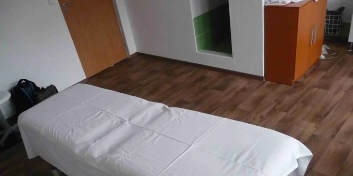 Vezměte záda na masáž: 45 nebo 90 minut pod rukama nevidomého maséra