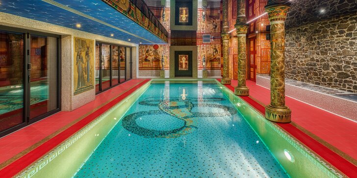 Antické lázně s privátní saunou pro 2 osoby vč. vstupu do slaného bazénu
