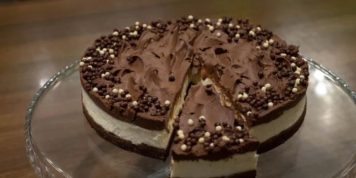 Naše Café vám osladí život: nepečený dort z neobyčejné kavárny