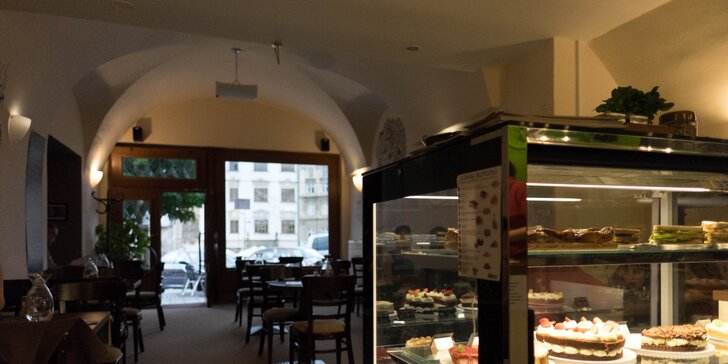 Naše Café vám osladí život: nepečený dort z neobyčejné kavárny