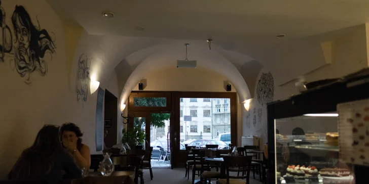 Naše Café vám osladí život: nepečený dort z neobyčejné kavárny