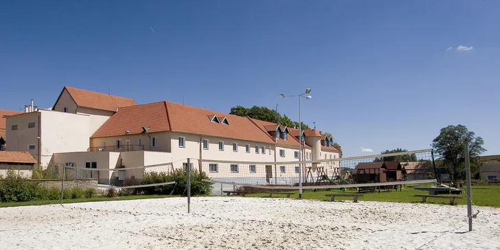 Zážitkový pobyt na Vysočině: bazén, bio polopenze a 4 hodiny farmaření
