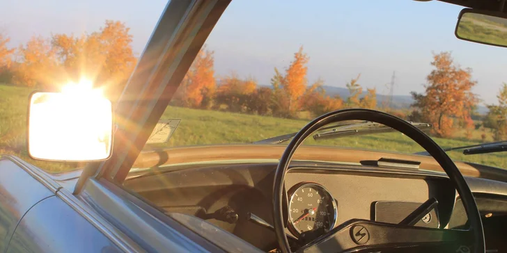 Na skok do 70. let: jízda ve 3 vozech tehdejší doby aneb co dokáže Trabant