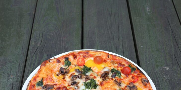 Rozkoš, co má ⌀ 32 cm: italská pizza výběrem z 10 druhů v rodinné pizzerii