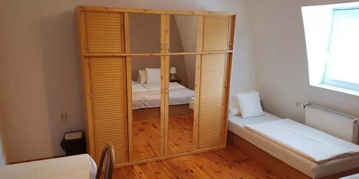 Pohoda Františkových Lázní: Penzion se snídaněmi a vstup do Aquafora